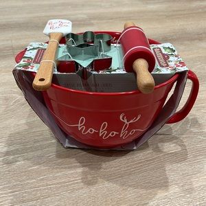 The Bakeshop Christmas 5-Piece Baking Set
